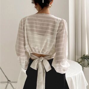 3/$15‼️ DAZY White Striped Ruched Bust Crop Blouse w/ Back Tie, Size M, V-Neck